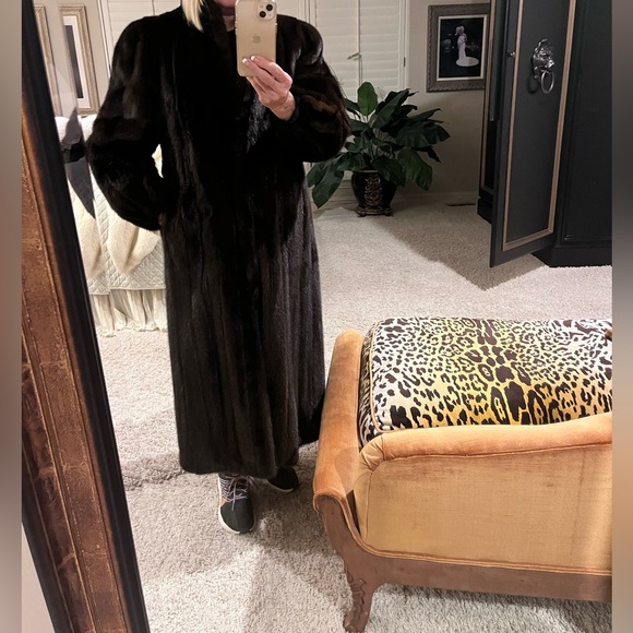 Full length mink - Picture 2 of 4